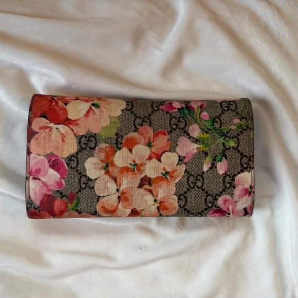 Gucci Blooms GG Supreme Floral Continental Wallet - Picture 2 of 8